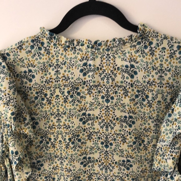 Anthropologie Joie flutter sleeve floral top - Picture 8 of 10